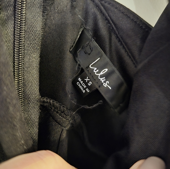 🖤 Lulu's Leilani Black Ruffled Jumpsuit Romper New Years Eve Business Formal - Picture 6 of 14